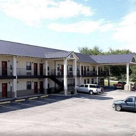 Hiway Inn Express - Kiowa Екстер'єр фото